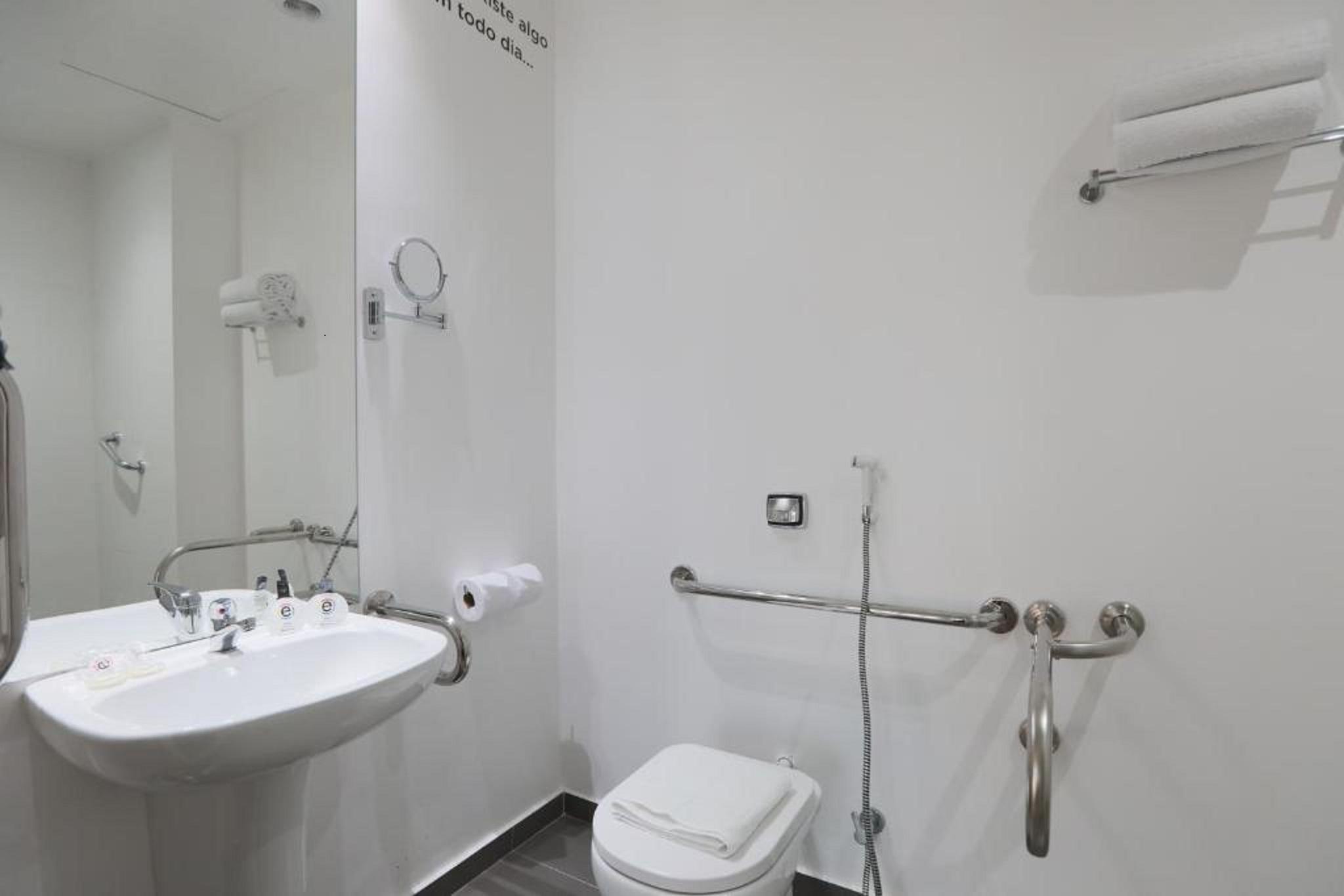 Ramada Hotel & Suites Οσάσκο Εξωτερικό φωτογραφία